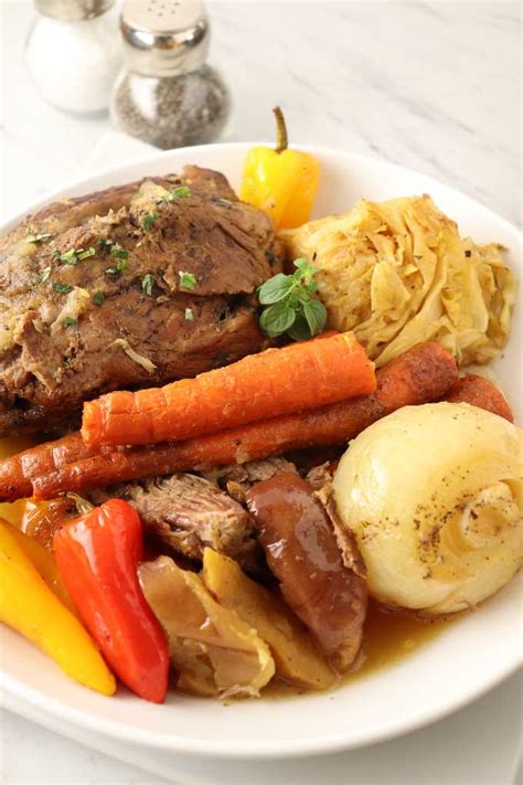 Delicious Slow Cooker Pork Shoulder Roast with Vegetables – Easy ...