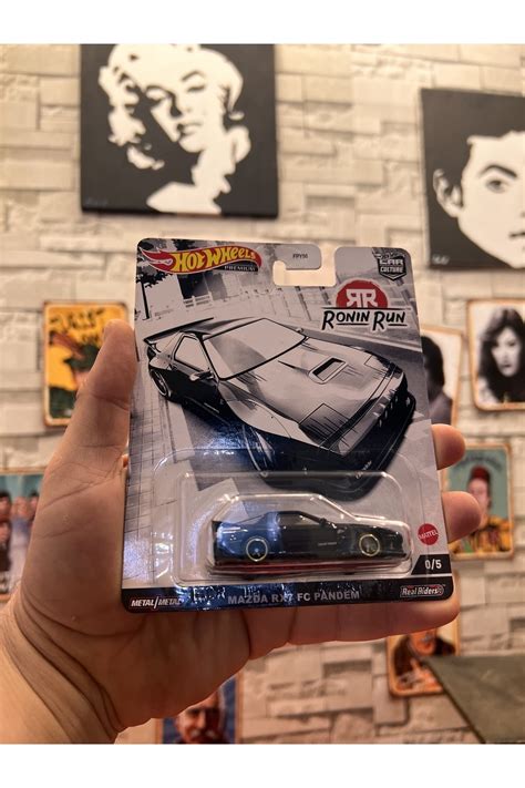 HOT WHEELS Runın Run Chase Set 5 adet içeriklidir Fiyatı Yorumları Trendyol