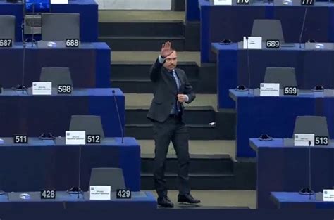 Bulgarian MEP Gives Nazi Salute In European Parliament Euractiv