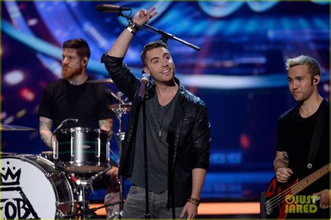 Nick Fradiani's 'American Idol' Season 14 Finale Performances (Video ...