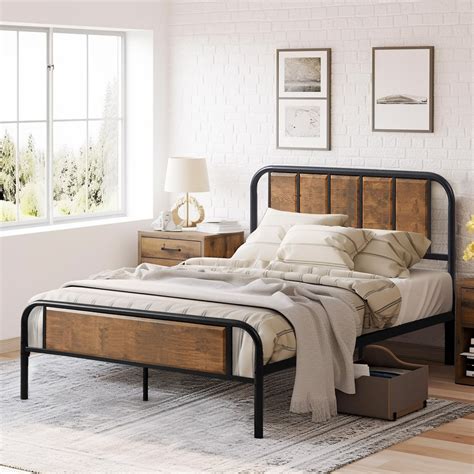 VECELO Full Size Metal Platform Bed Frame With Wooden Headboard Heavy