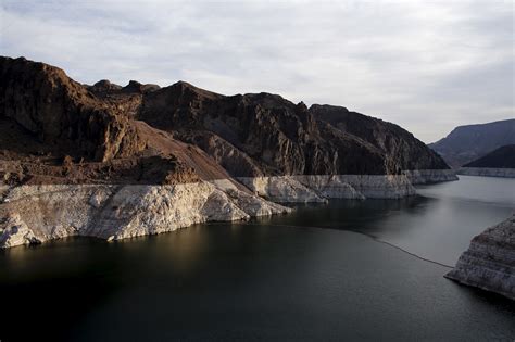 Lake Mead The Shrinking Lake Lake Mead At Historic Lows