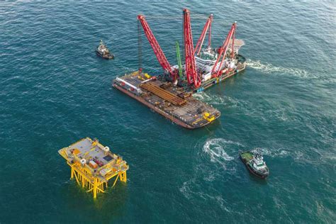 Tennet Installs Holalndse Kust Noord Substation Jacket 4c Offshore News