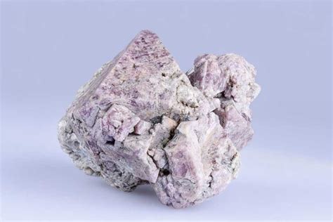 White Spinel Meanings Properties Facts And More