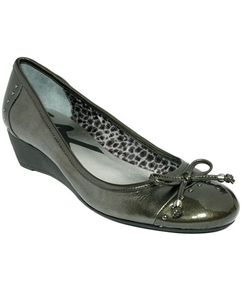 Anne Klein Ak Shevanie Sport Wedges In Silver Pewter Lther Lyst