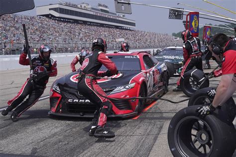 Martin Truex Jr Wins At New Hampshire Motor Speedway For St Time In