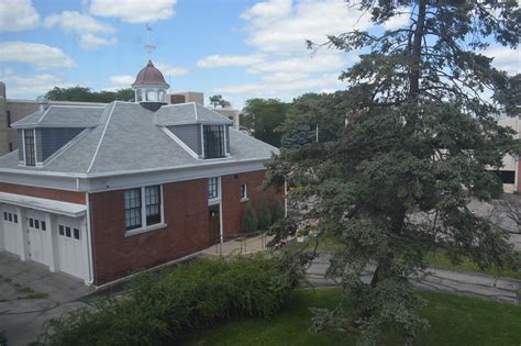 Brosh Funeral Home In Cedar Rapids Iowa