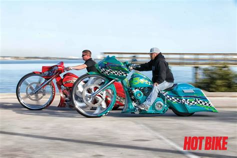 Custom Bagger Motorcycle Pictures