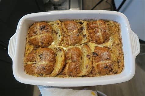 Hot Cross Bun Bread Butter Pudding The Baking Explorer