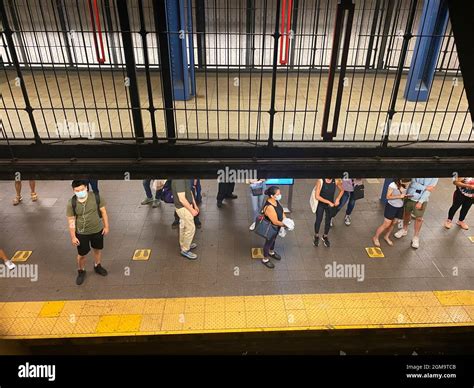 14th Street Subway Nyc Hi Res Stock Photography And Images Alamy