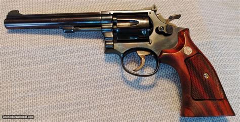 SMITH & WESSON MODEL 17-3 22 LR TARGET TRIGGER AND TARGET GRIPS