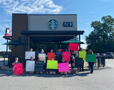 What the recent boost in Starbucks starting wage means for you 43