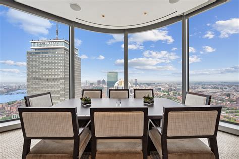 FOUR SEASONS PRIVATE RESIDENCES DESIGNED BY MODERN-DAY ICONS - One