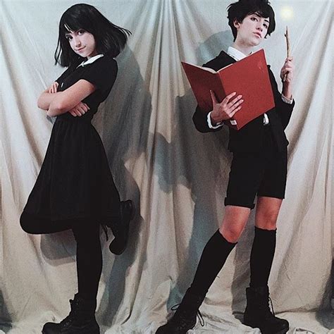 Great Dani and Dorian Cosplay! | 4 people poses drawing, Anime poses reference, Poses