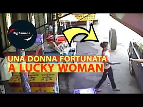 Una Donna Molto Fortunata Evita Per Un Soffio La Morte Close To