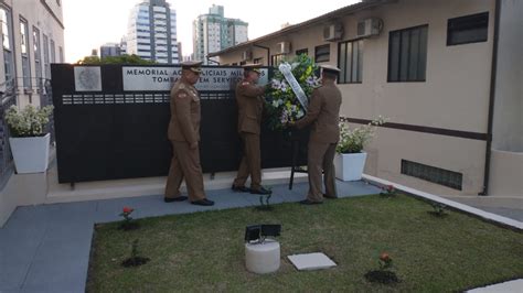 Policiais Mortos Em Servi O S O Homenageados Pela Pmsc Ag Ncia De