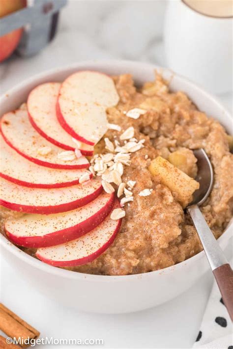 Apple Cinnamon Stove Top Oatmeal Recipe • Midgetmomma