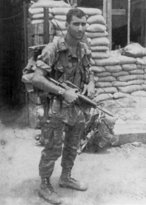 Lrrp Laden With Gear And His Car 15 Vietnam War Vietnam War