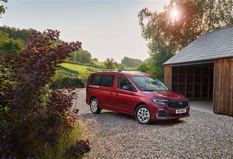 Ford Grand Tourneo Connect 2023 Modèles et versions Moniteur Automobile