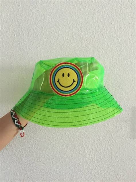 30 Ways To Stay Cute Even When Its Raining In 2020 Bucket Hat