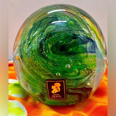 Kerry Glass Accents Vintage Kerry Glass Hand Blown Paperweight Green Swirl 3 Made In Ireland