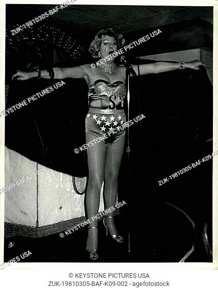 10 Hot Sexy Christine Jorgensen Bikini Pics