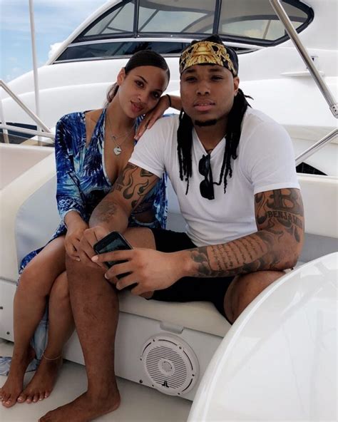 Hot Sexy Briona Mae Bikini Pics