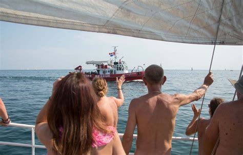 Nude Cruise On Lake Ontario Toronto Review Naked Wanderings