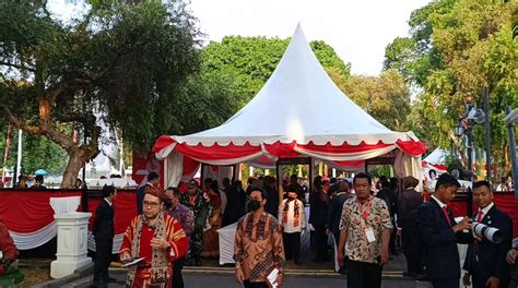 Ribuan Warga Mulai Hadiri Upacara Peringatan Hut Ke Ri Di Istana