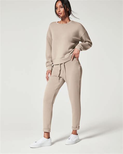 Spanx Airessentials Tapered Pant In Natural Lyst