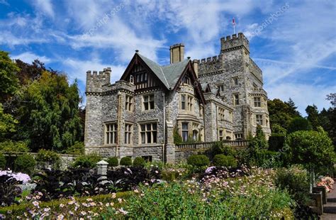 Hatley castle, Victoria, Canada ⬇ Stock Photo, Image by © Minichka #100751066