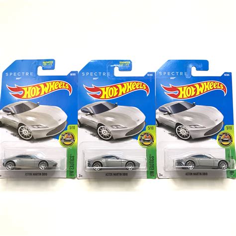 Hot Wheels Aston Martin DB DB Silver Grey James Bond Spectre Specter Sports Car Hotwheels