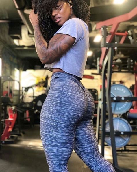 Hot Girls In Yoga Pants Pics