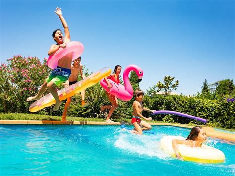 Beat The Heat In Babylon Spray Parks Swimming Pools And Beaches