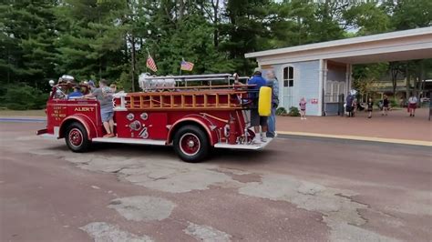 2022 Antique Fire Truck Parade Sirens Lights Flashing At Wheaton Arts