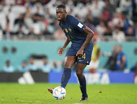 Coupe du monde 2022 équipe de France Konaté au niveau le milieu flanche