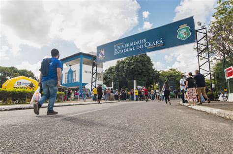 Uece Realiza Primeira Fase Do Vestibular Neste Domingo