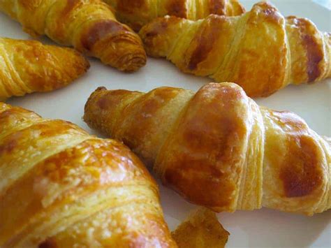 How To Make Classic French Croissants Like An Expert