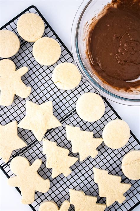 Easy Christmas Cut Out Sugar Cookies The Wooden Spoon Effect