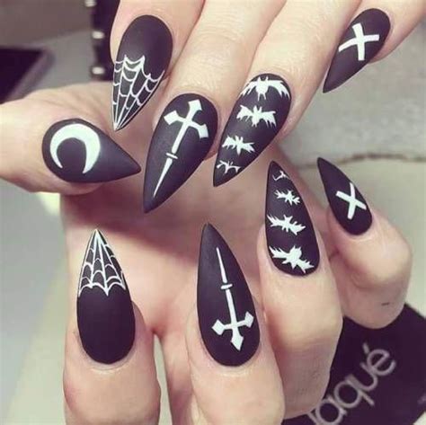 15+ Halloween Witch Nails Art Designs & Ideas 2017 | Fabulous Nail Art ...