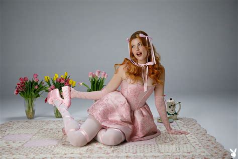 Playboy Elly Clutch In Spring Tea Nude Morazzia