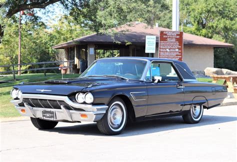 Ford Thunderbird Midwest Car Exchange