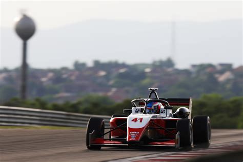 Fortec Motorsport Leading Race Team In Uk Europe