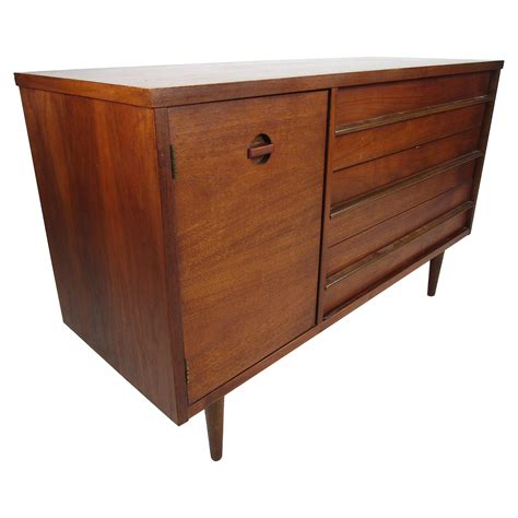 Compact Midcentury Credenza In Gunstock Walnut By Basset Furniture Inc At 1stdibs Gunstock