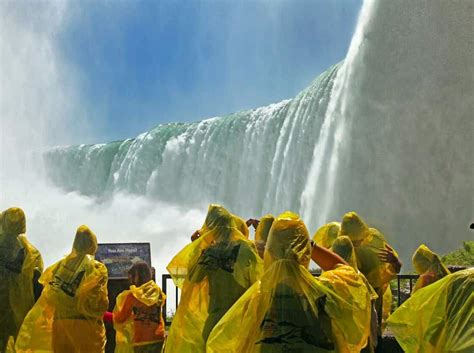 What to Wear to Niagara Falls | The Insiders Guide to Niagara Falls