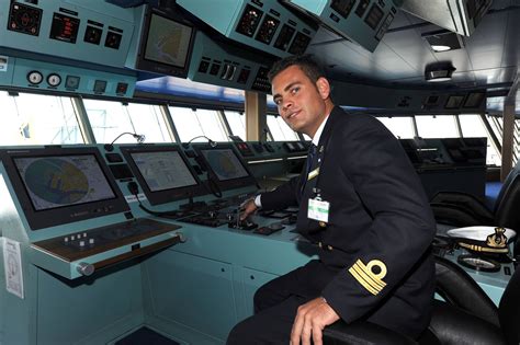 Images of CAPTAIN RED - JapaneseClass.jp