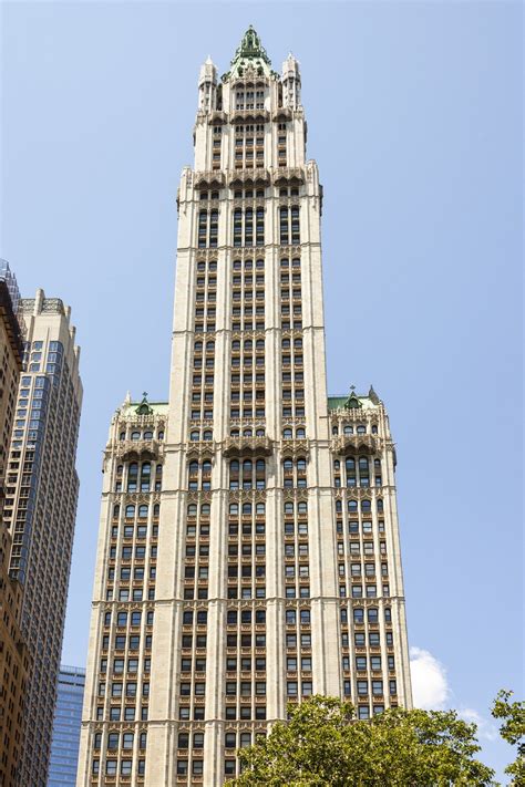 The 30 Best New York City Landmarks To Visit Woolworth Building New York Architecture New