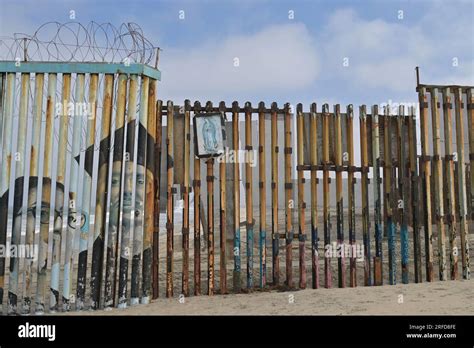 San Diego Tijuana Border Fencing Hi Res Stock Photography And Images