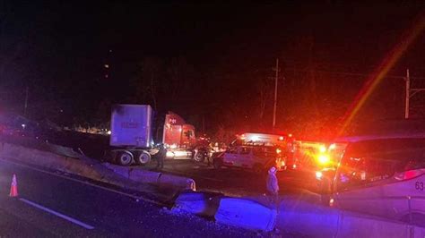 Accidente Entre Tráileres Deja Dos Personas Lesionadas En Carretera Salamanca Celaya Periódico Am