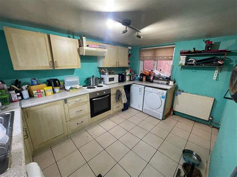 3 Bedroom Semi Detached House Hatfield Lane Dn3 Property Search